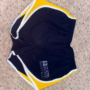 Gustie basketball shorts